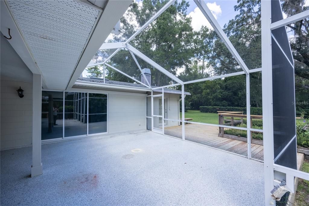 Active With Contract: $399,000 (3 beds, 2 baths, 2718 Square Feet)