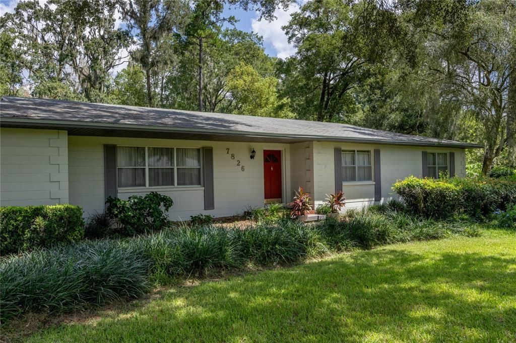 Active With Contract: $399,000 (3 beds, 2 baths, 2718 Square Feet)