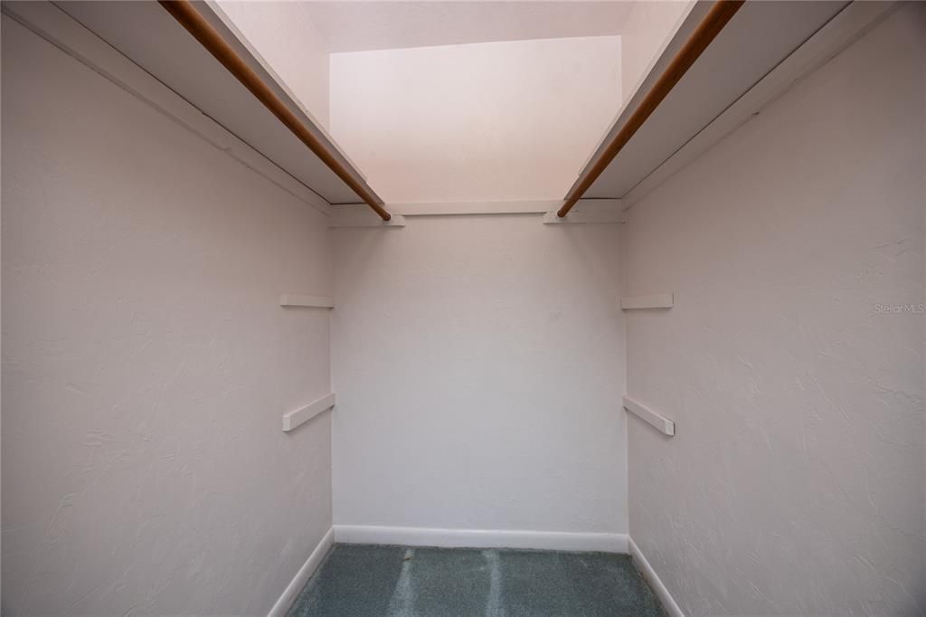 Active With Contract: $399,000 (3 beds, 2 baths, 2718 Square Feet)