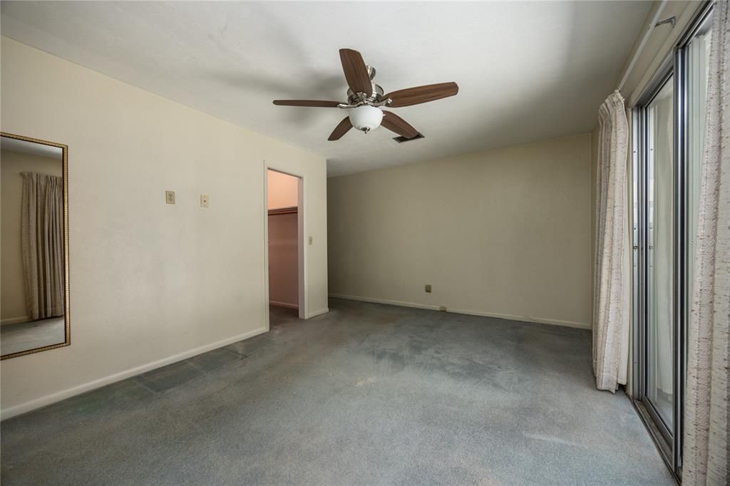 Active With Contract: $399,000 (3 beds, 2 baths, 2718 Square Feet)