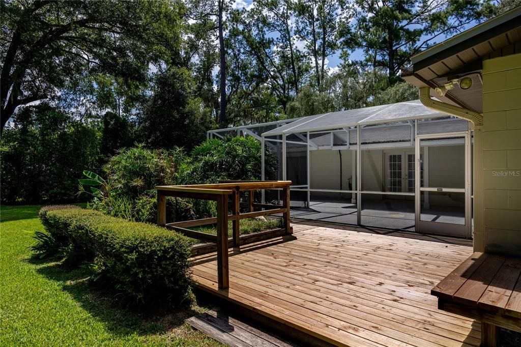 Active With Contract: $399,000 (3 beds, 2 baths, 2718 Square Feet)