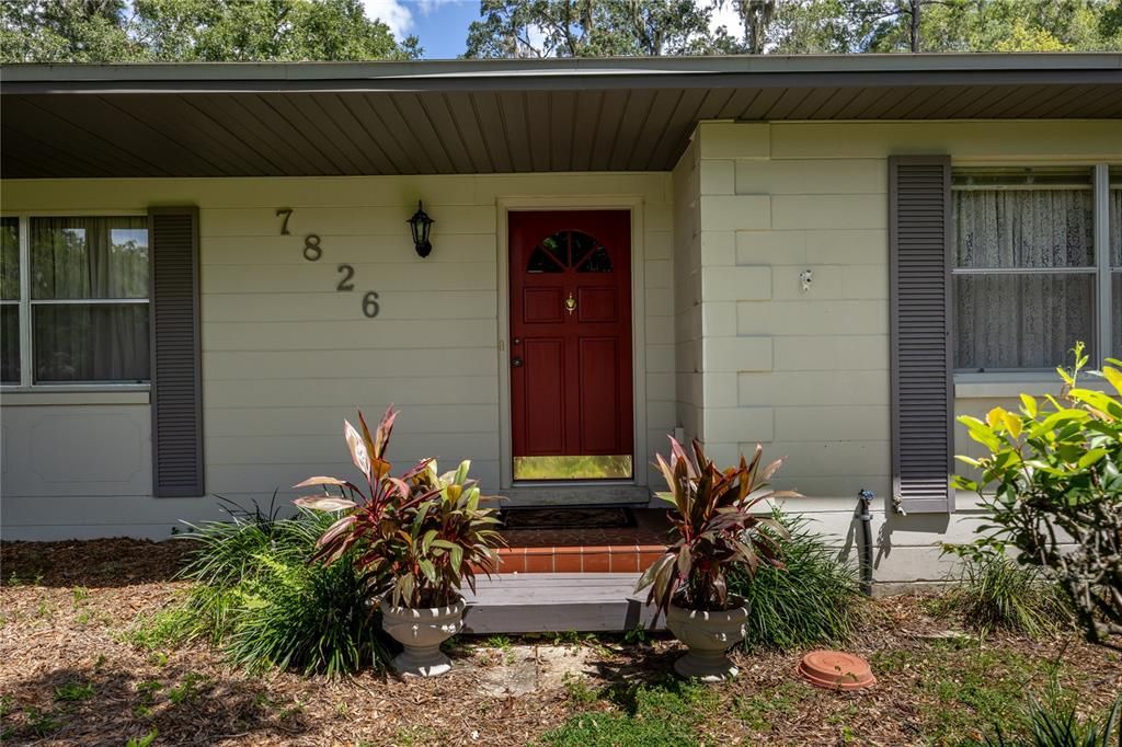 Active With Contract: $399,000 (3 beds, 2 baths, 2718 Square Feet)