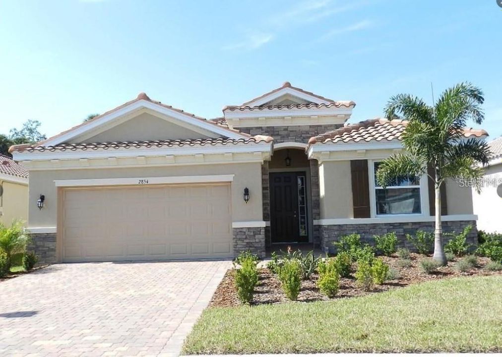 Недавно арендовано: $3,000 (4 спален, 2 ванн, 2045 Квадратных фут)