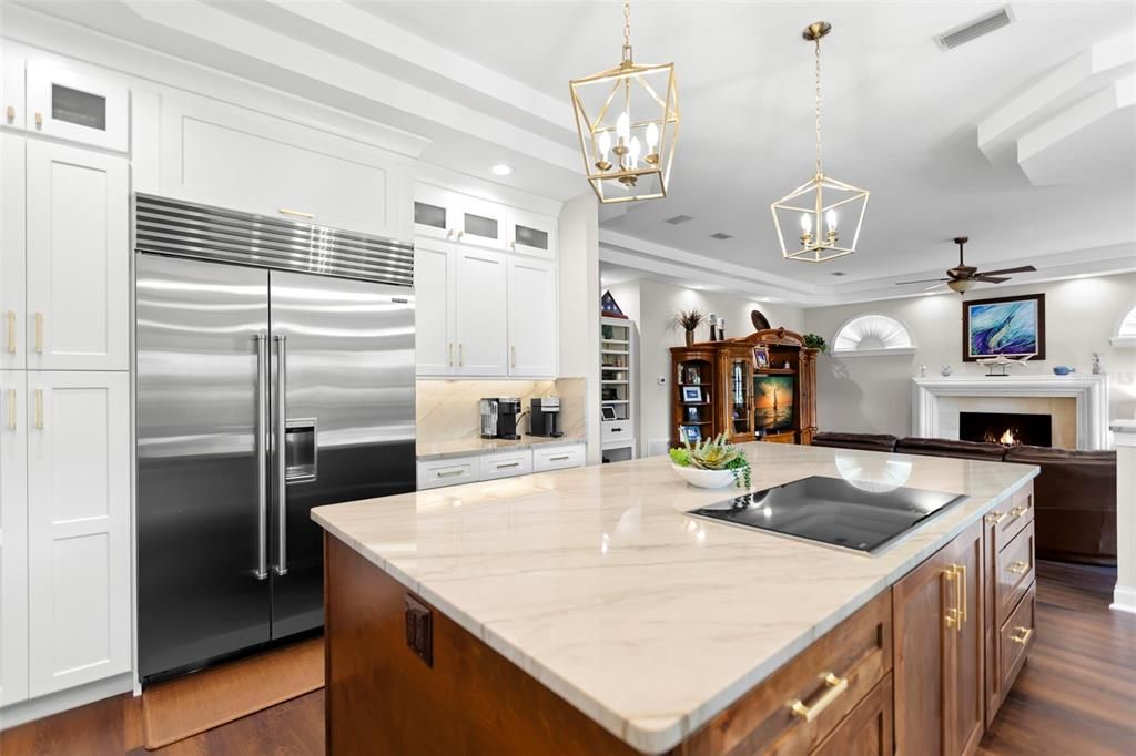 合同活跃: $2,350,000 (5 贝兹, 3 浴室, 5900 平方英尺)