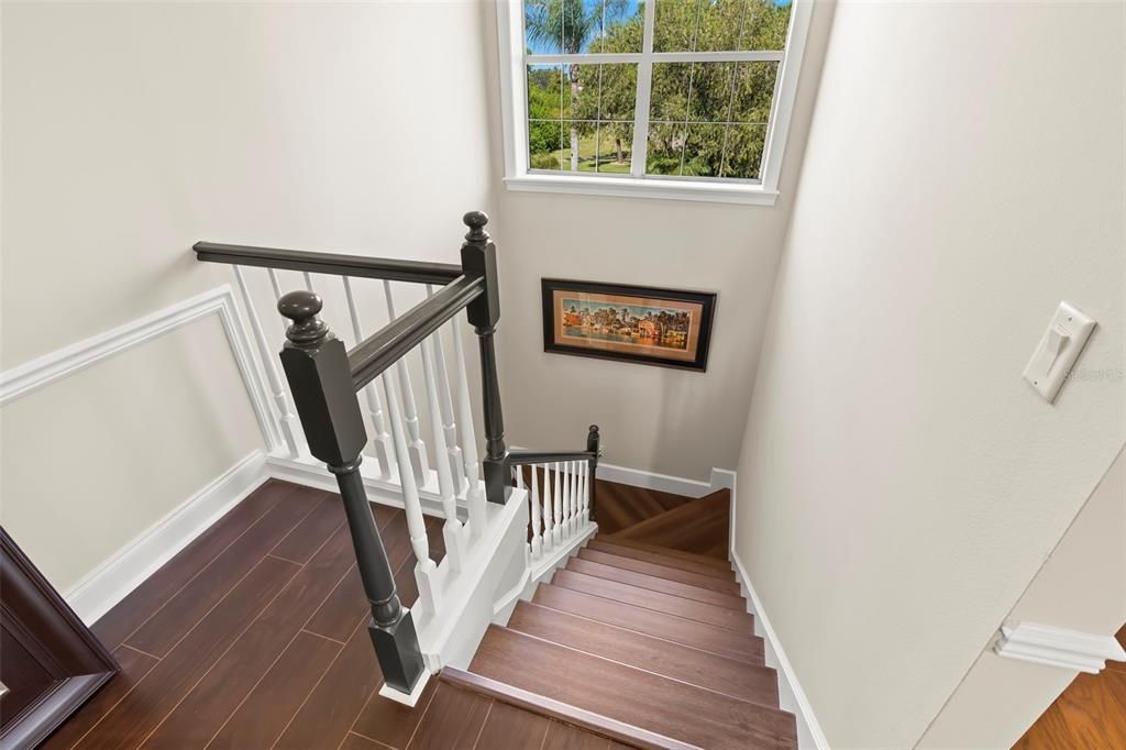 合同活跃: $2,350,000 (5 贝兹, 3 浴室, 5900 平方英尺)