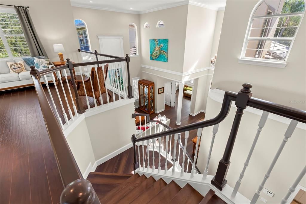 合同活跃: $2,350,000 (5 贝兹, 3 浴室, 5900 平方英尺)