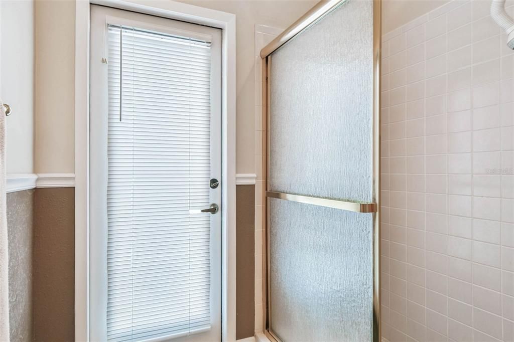 Под контрактом: $597,000 (4 спален, 3 ванн, 2490 Квадратных фут)