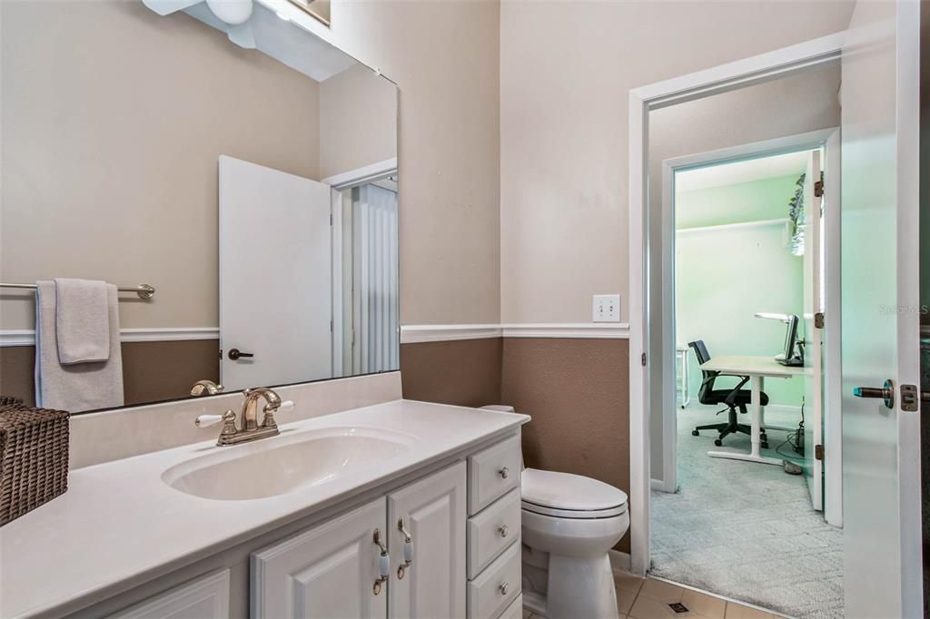 Под контрактом: $597,000 (4 спален, 3 ванн, 2490 Квадратных фут)