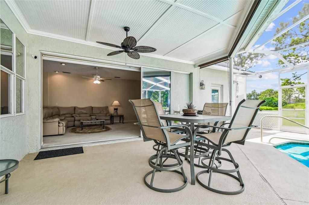 Под контрактом: $597,000 (4 спален, 3 ванн, 2490 Квадратных фут)