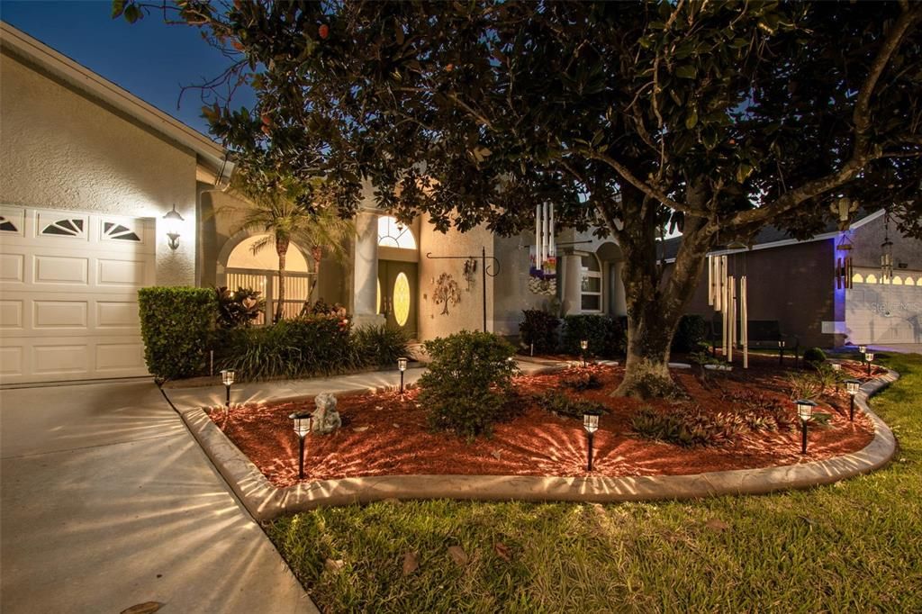 Под контрактом: $597,000 (4 спален, 3 ванн, 2490 Квадратных фут)