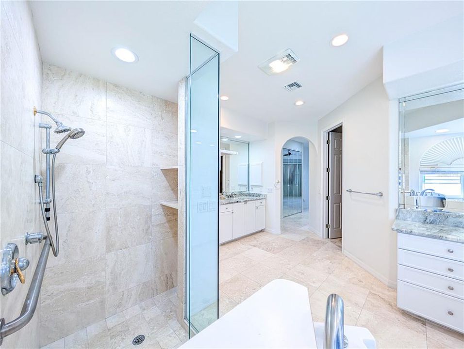 For Sale: $1,650,000 (4 beds, 4 baths, 4394 Square Feet)