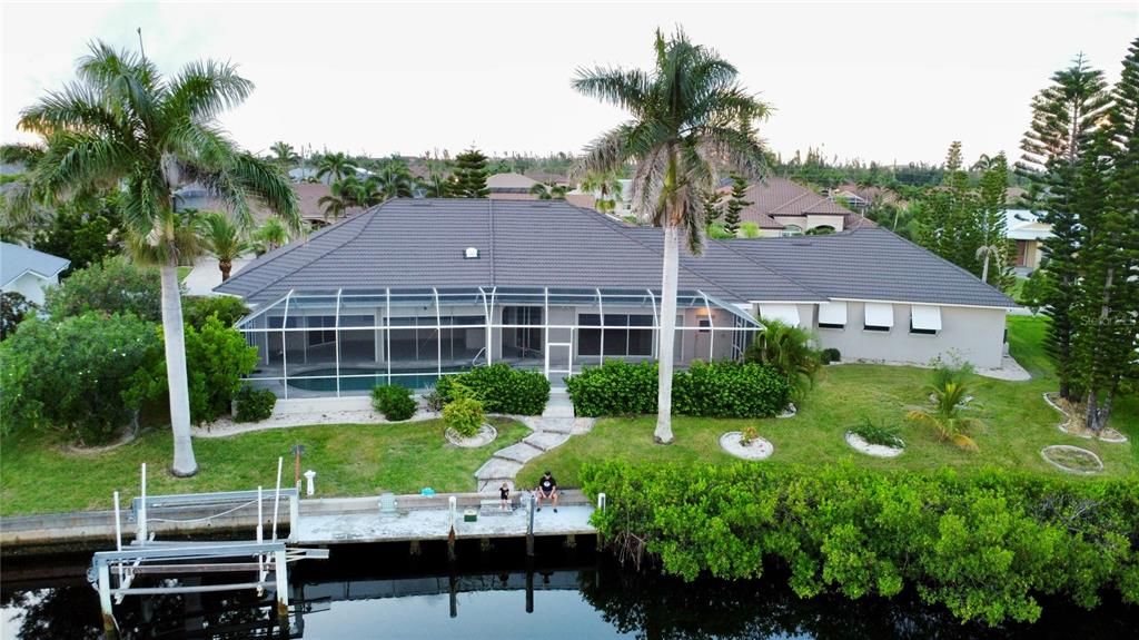 For Sale: $1,650,000 (4 beds, 4 baths, 4394 Square Feet)