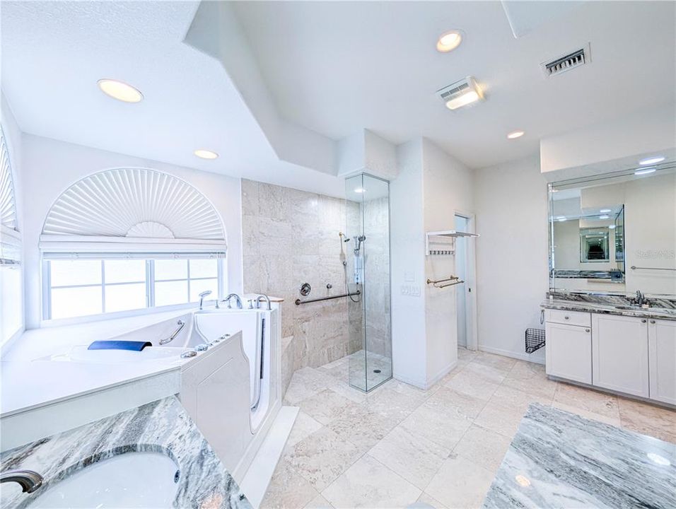 For Sale: $1,650,000 (4 beds, 4 baths, 4394 Square Feet)