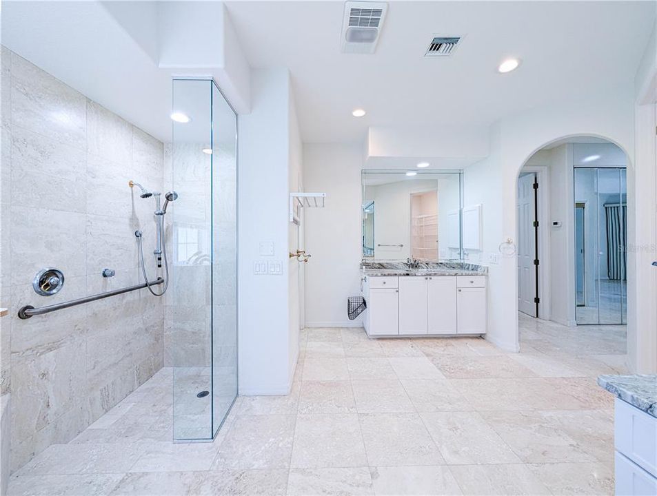 For Sale: $1,650,000 (4 beds, 4 baths, 4394 Square Feet)