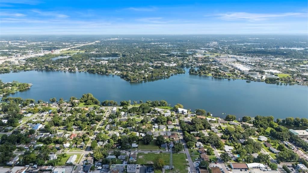 合同活跃: $935,040 (4 贝兹, 3 浴室, 2662 平方英尺)