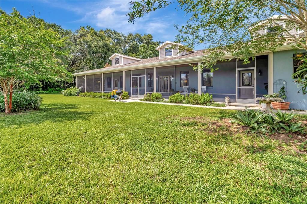 For Sale: $765,000 (5 beds, 4 baths, 4431 Square Feet)