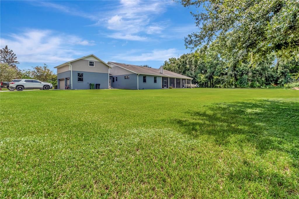 For Sale: $765,000 (5 beds, 4 baths, 4431 Square Feet)