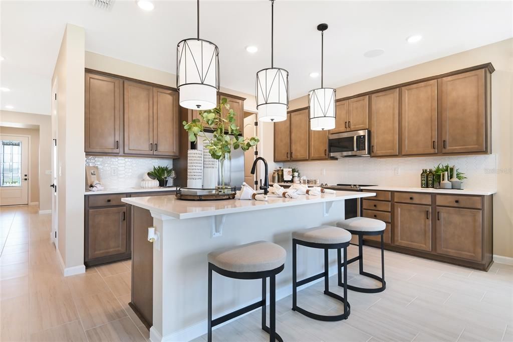 Active With Contract: $462,109 (3 beds, 2 baths, 1965 Square Feet)