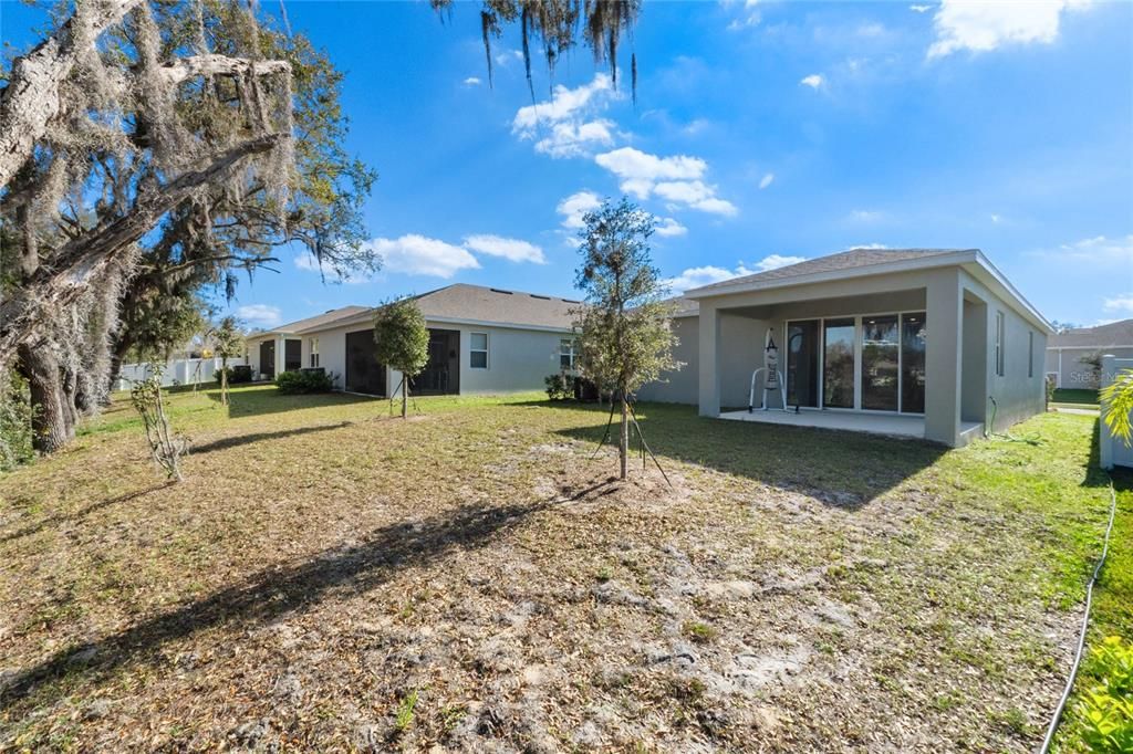 Active With Contract: $279,900 (3 beds, 2 baths, 1437 Square Feet)