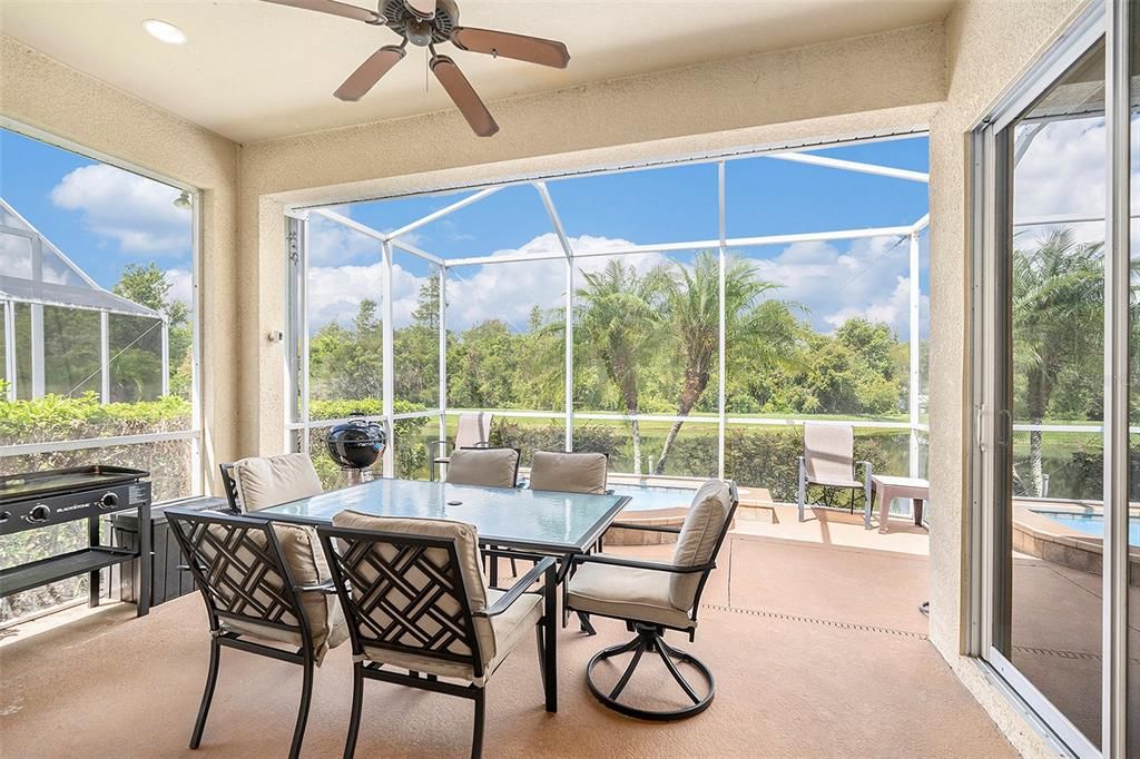 Active With Contract: $320,000 (2 beds, 2 baths, 1852 Square Feet)