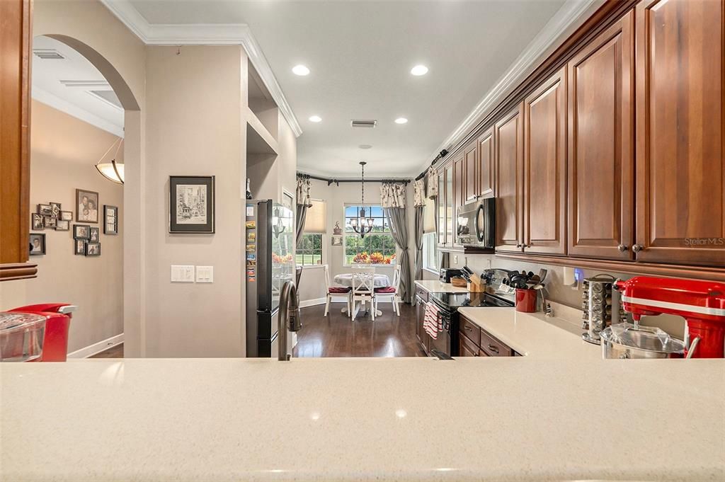 Active With Contract: $320,000 (2 beds, 2 baths, 1852 Square Feet)