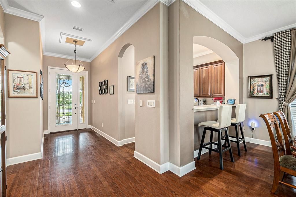 Active With Contract: $320,000 (2 beds, 2 baths, 1852 Square Feet)