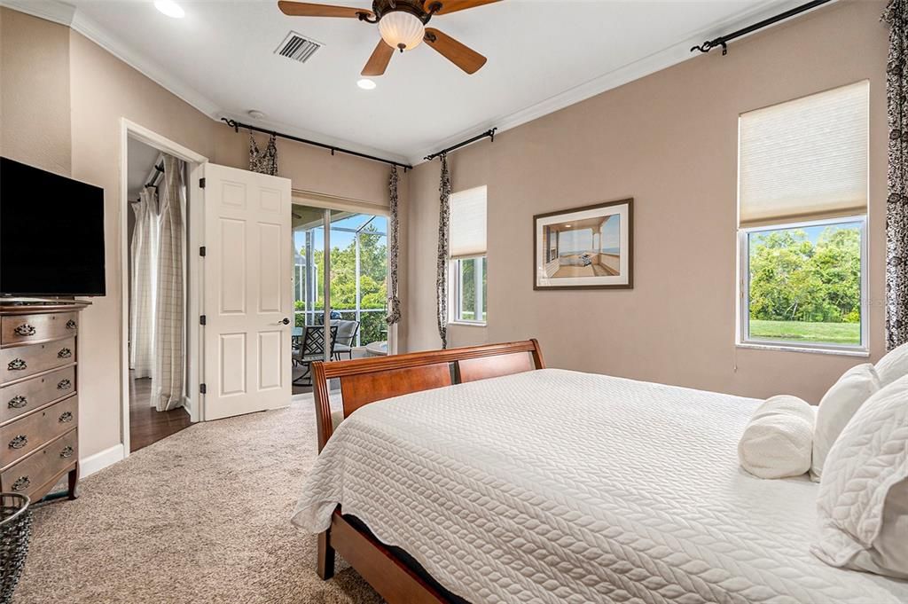 Active With Contract: $320,000 (2 beds, 2 baths, 1852 Square Feet)