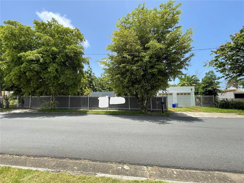 En Venta: $695,000 (4 camas, 4 baños, 3037 Pies cuadrados)