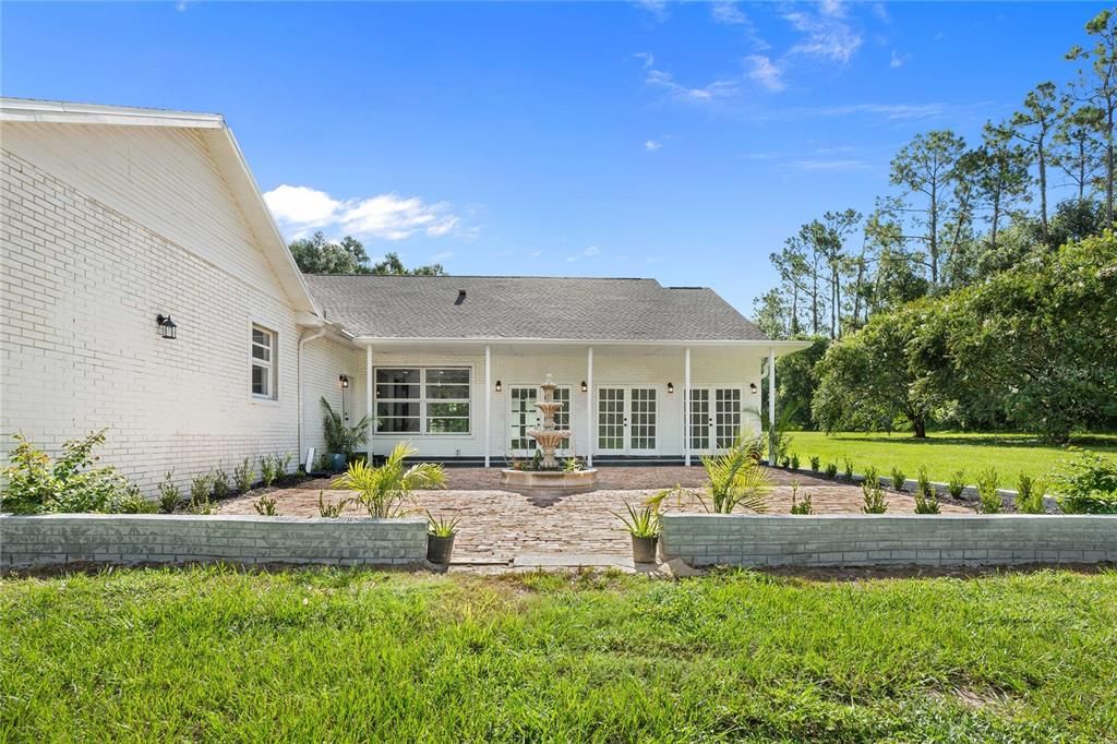 Active With Contract: $968,000 (3 beds, 3 baths, 2918 Square Feet)