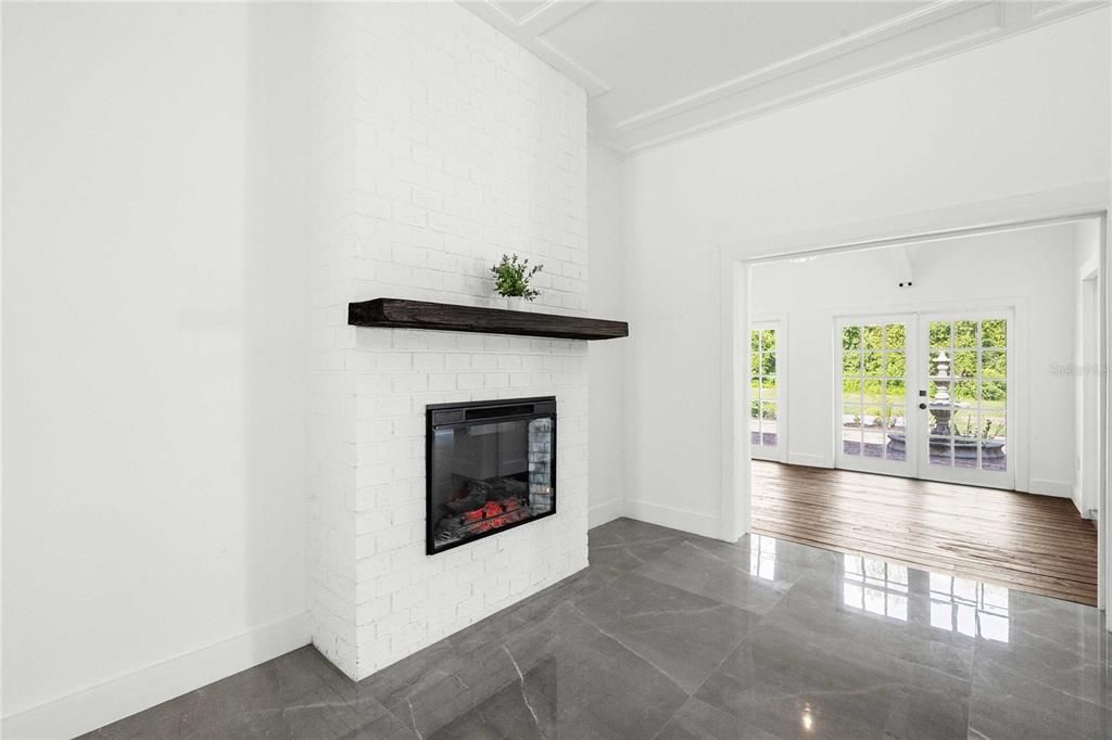 Active With Contract: $968,000 (3 beds, 3 baths, 2918 Square Feet)