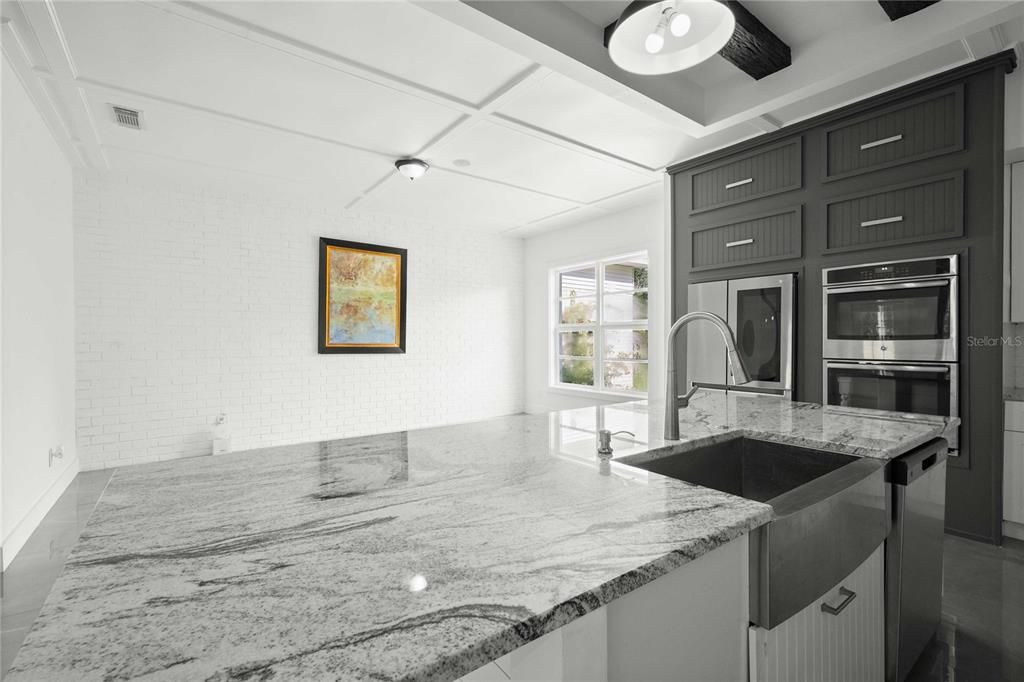 Active With Contract: $968,000 (3 beds, 3 baths, 2918 Square Feet)