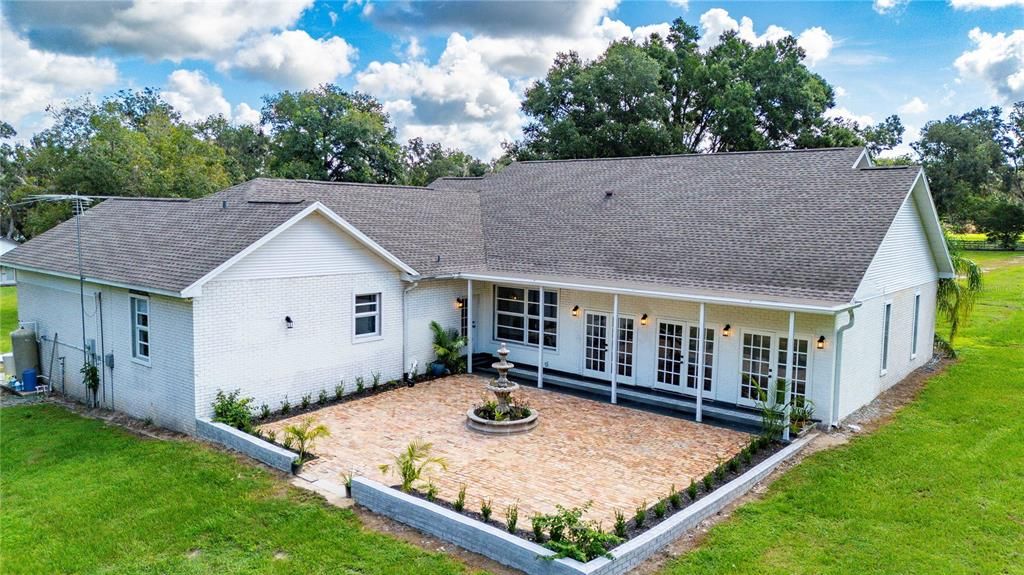 Active With Contract: $968,000 (3 beds, 3 baths, 2918 Square Feet)