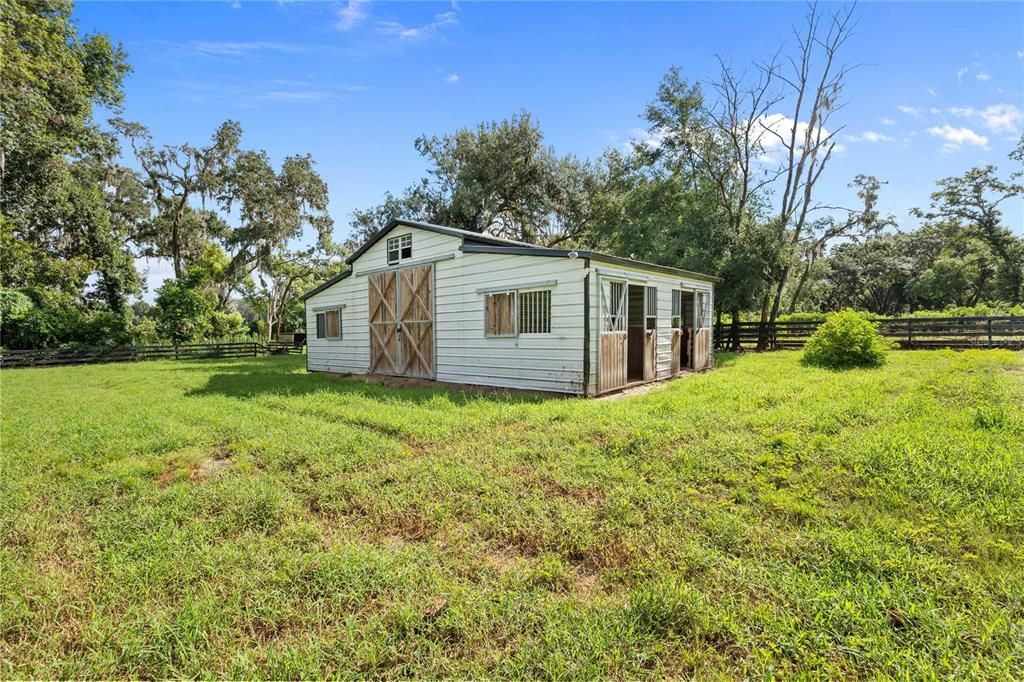 Active With Contract: $968,000 (3 beds, 3 baths, 2918 Square Feet)