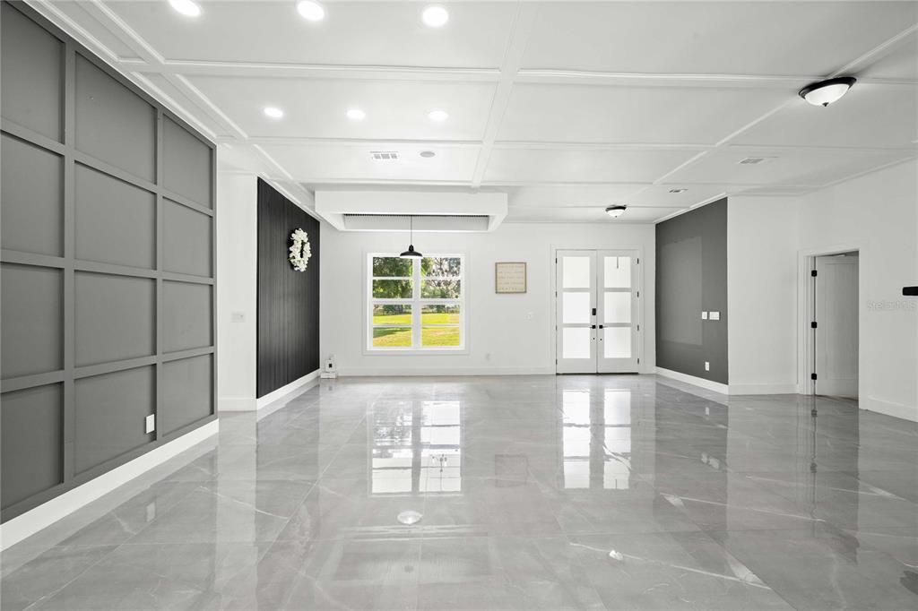 Active With Contract: $968,000 (3 beds, 3 baths, 2918 Square Feet)