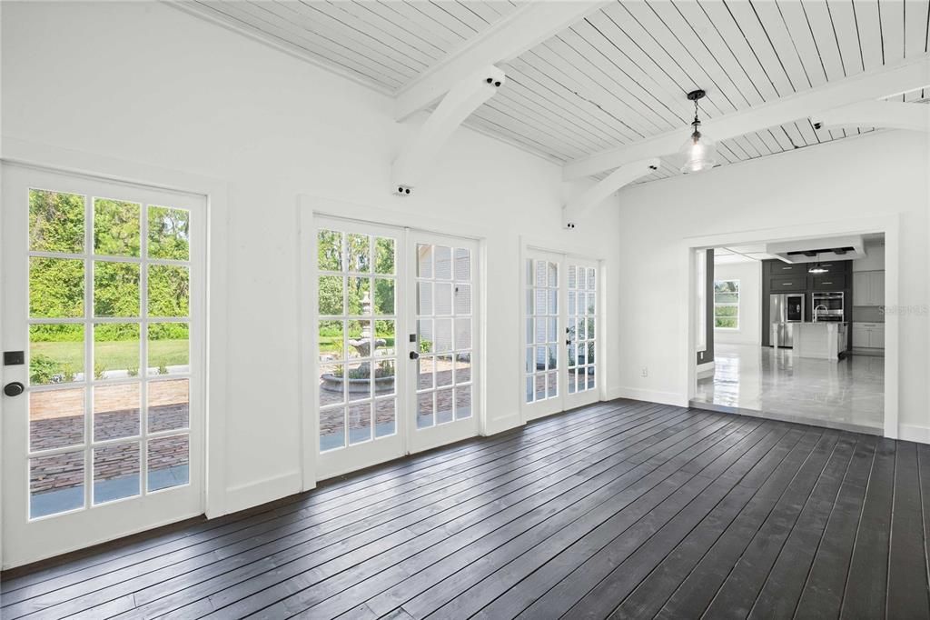 Active With Contract: $968,000 (3 beds, 3 baths, 2918 Square Feet)