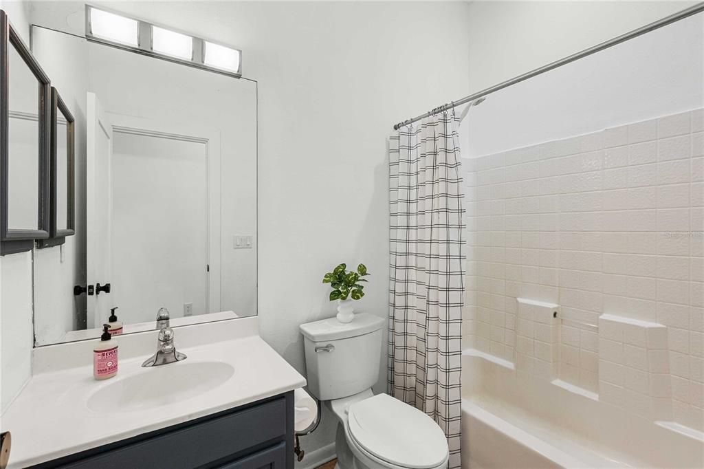 Active With Contract: $968,000 (3 beds, 3 baths, 2918 Square Feet)