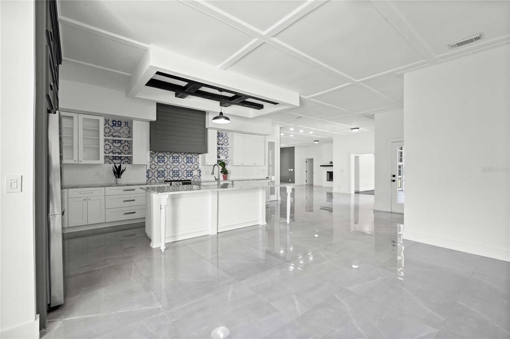 Active With Contract: $968,000 (3 beds, 3 baths, 2918 Square Feet)