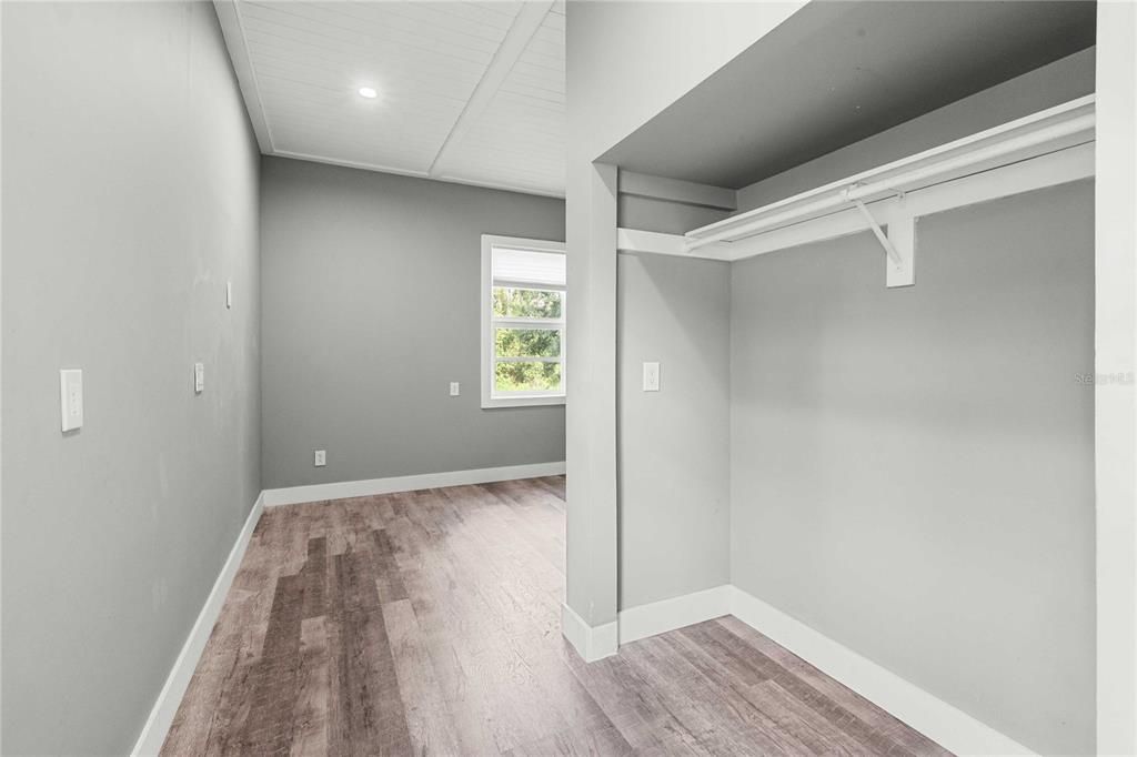 Active With Contract: $968,000 (3 beds, 3 baths, 2918 Square Feet)