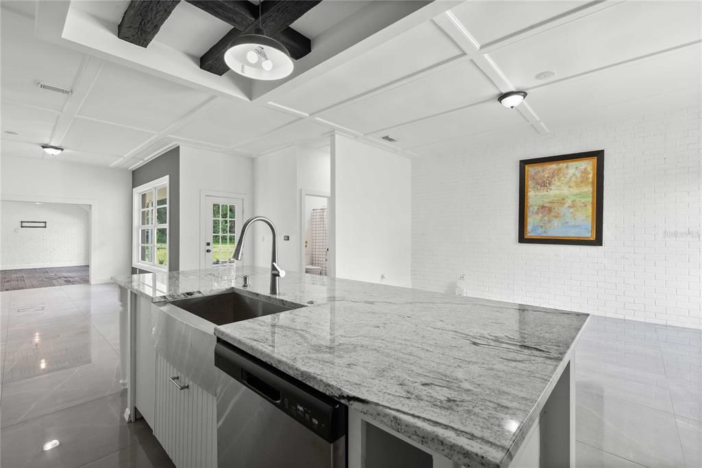 Active With Contract: $968,000 (3 beds, 3 baths, 2918 Square Feet)