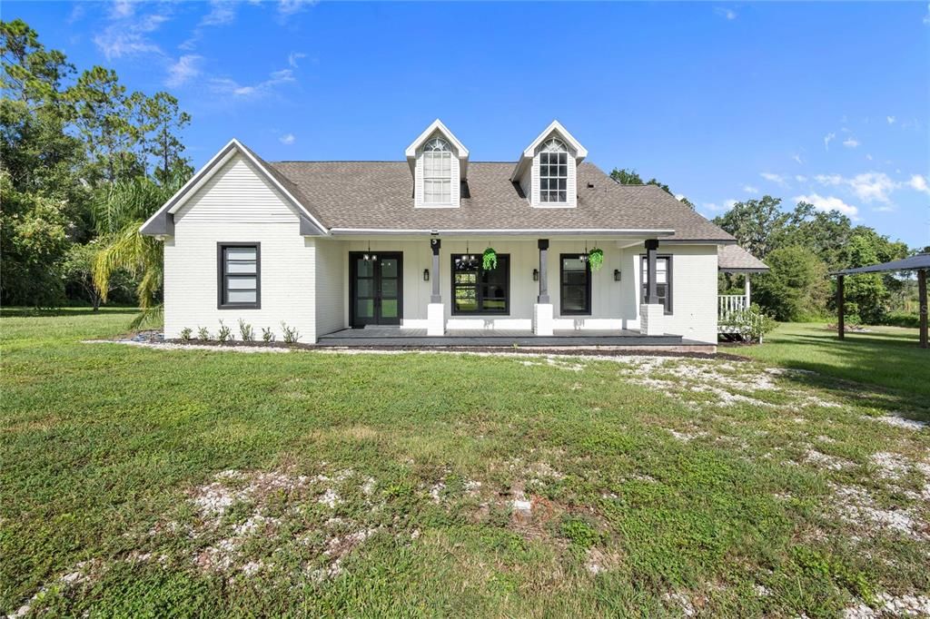 Active With Contract: $968,000 (3 beds, 3 baths, 2918 Square Feet)