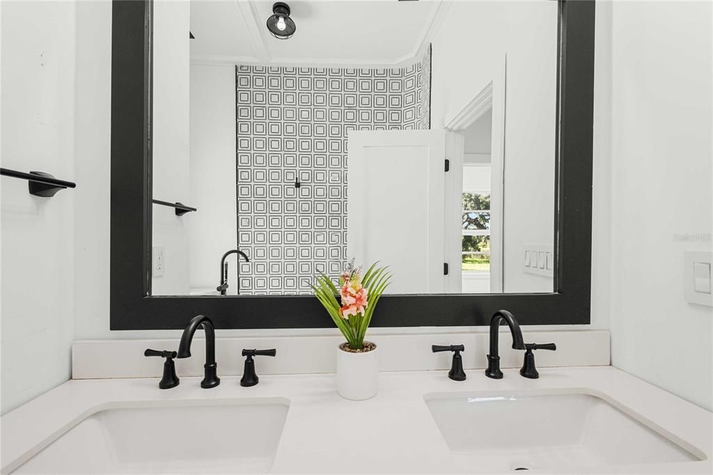 Active With Contract: $968,000 (3 beds, 3 baths, 2918 Square Feet)