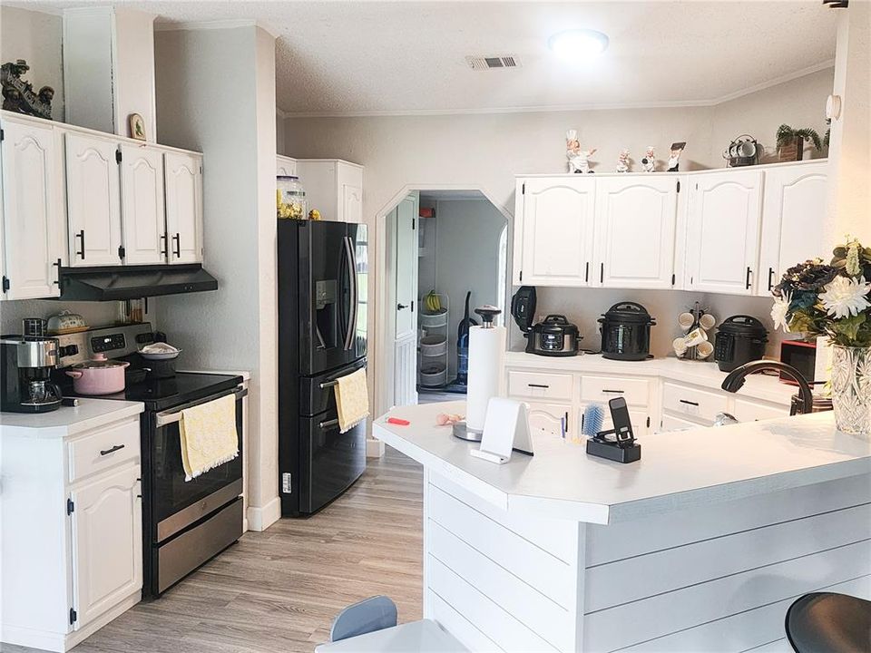 For Sale: $925,000 (4 beds, 3 baths, 1704 Square Feet)