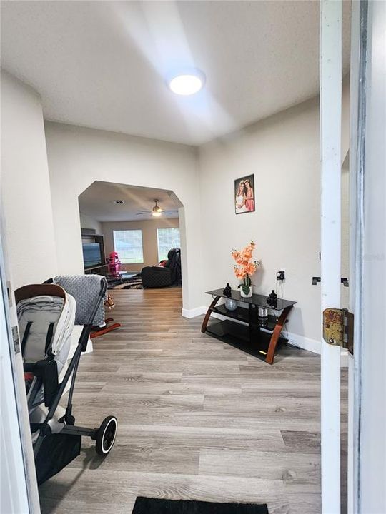 For Sale: $925,000 (4 beds, 3 baths, 1704 Square Feet)