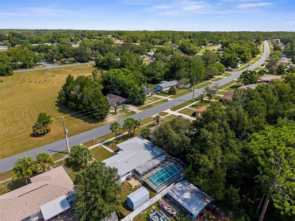 Active With Contract: $225,000 (2 beds, 2 baths, 1255 Square Feet)