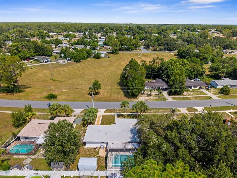 Active With Contract: $225,000 (2 beds, 2 baths, 1255 Square Feet)