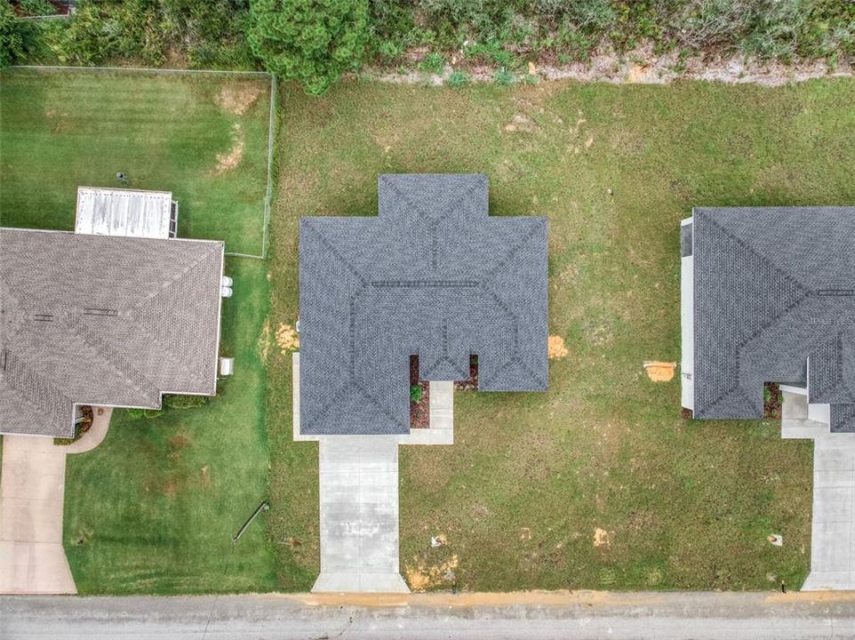 For Sale: $350,000 (3 beds, 3 baths, 1687 Square Feet)