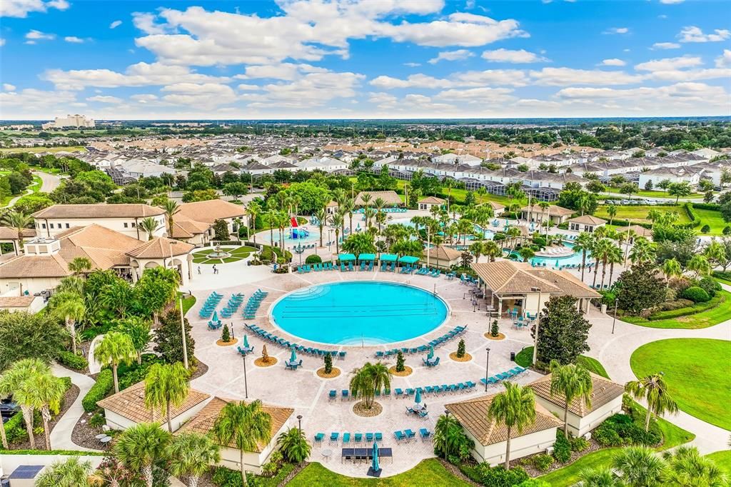 На продажу: $925,000 (8 спален, 5 ванн, 4350 Квадратных фут)