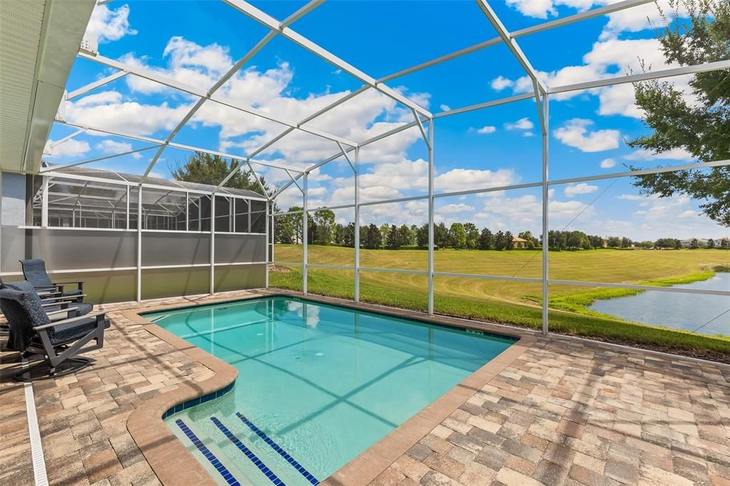 На продажу: $925,000 (8 спален, 5 ванн, 4350 Квадратных фут)