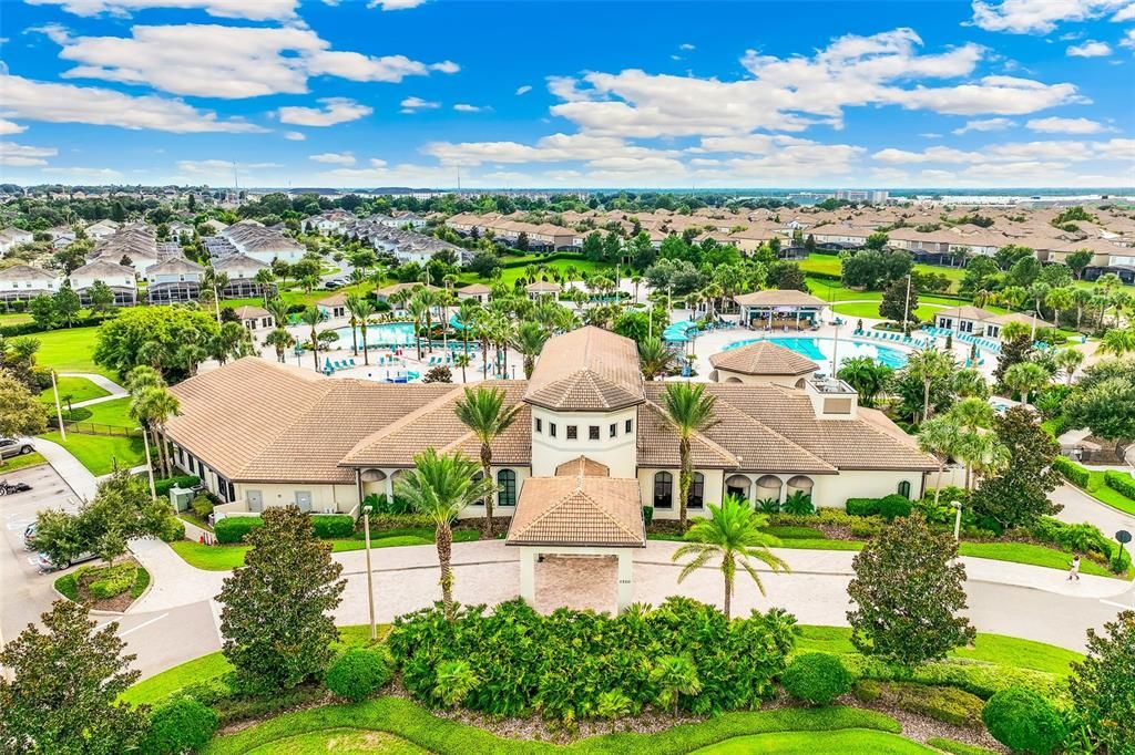 На продажу: $925,000 (8 спален, 5 ванн, 4350 Квадратных фут)