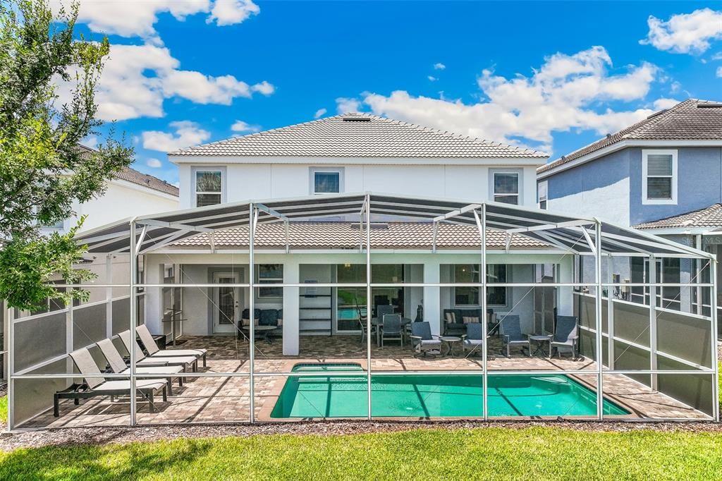 На продажу: $925,000 (8 спален, 5 ванн, 4350 Квадратных фут)